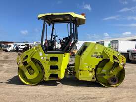 2013 Ammann AV70X Articulated Dual Smooth Drum Roller - picture2' - Click to enlarge