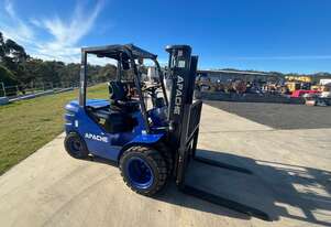 Apache 3t Dual Wheel Diesel Forklift Apache 3t Dual Wheel Diesel Forklift