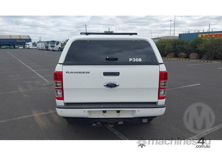 caption Ford Ranger XL