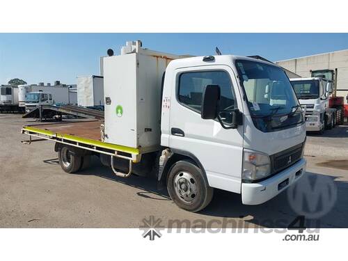 caption Mitsubishi Canter FE84PE6SRFAA