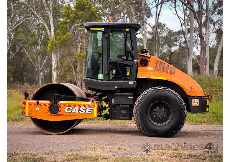 CASE 1110EX Vibrating Roller Roller/Compacting