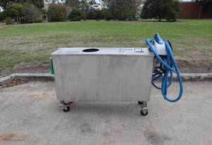 300L Mobile Stainless Tank with Transfer Dispenser Pump - Piusi Suzzara Blue 3