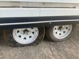 2011 Unbranded Dual Axle Enclosed Trailer - picture0' - Click to enlarge