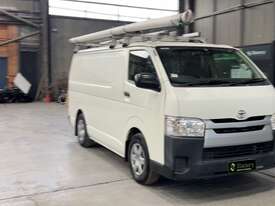 2017 Toyota Hiace LWB (4x2) Diesel Van (MY16) - picture0' - Click to enlarge