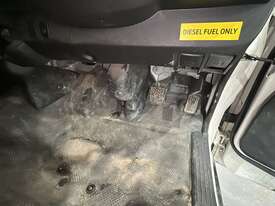 2017 Toyota Hiace LWB (4x2) Diesel Van (MY16) - picture1' - Click to enlarge