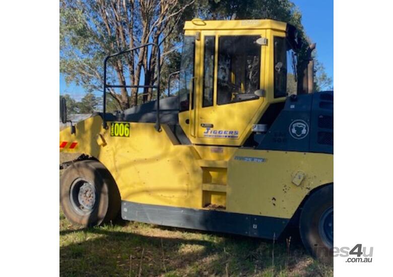 2009 Bomag multi tyre roller