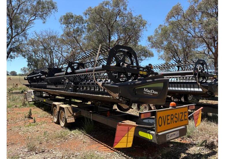 40ft Macdon D65 + Trailer
