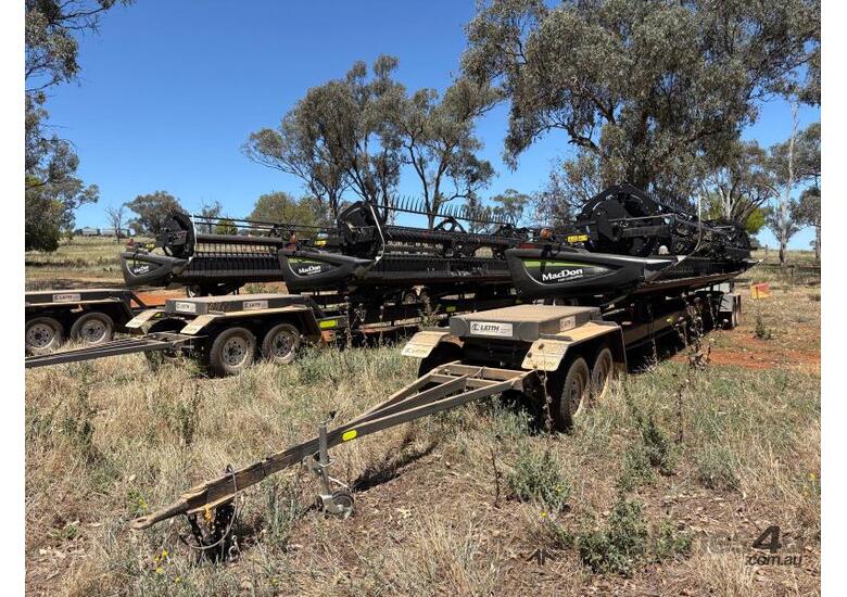 40ft Macdon D65 + Trailer