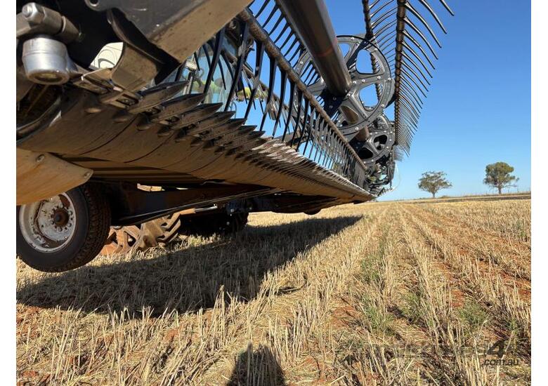 40ft Macdon D65 + Trailer