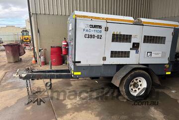 FS Curtis FAC110, 390cfm Portable Compressor