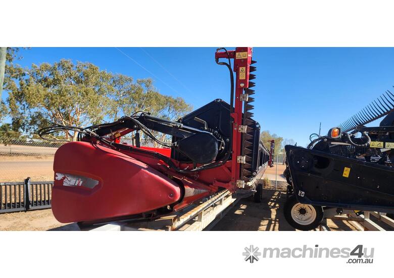 caption 2016 CASE IH 3050 41' VARIO FRONT