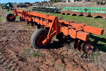 Bonel Disc Hiller Hillers/Bed Rollers Tillage Equip