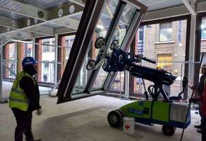 Ex-Hire 2023 Winlet 1000 Glass Lifter - 1000kg Capacity