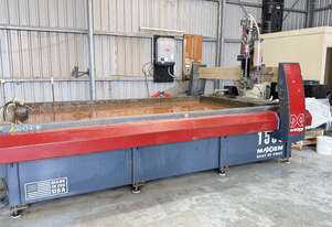 OMAX MAXIEM 1530 with 5-Axis Head High Precision CNC Waterjet Cutter
