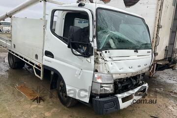 2016 Mitsubishi Canter 7/800 Table Top 2016 Mitsubishi Canter 7/800 Table Top