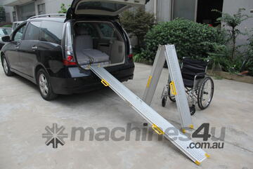2.1M 270kg Half Fold Wheelchair Ramp
