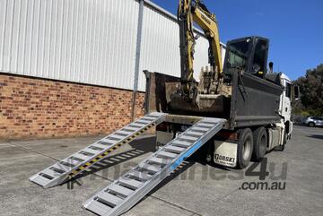 3.5m - 6 Tonne Heavy Duty Steel Track,Rubber Pads on steel,Rubber Track & Rubber Tyre Machinery Load