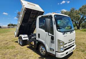 Isuzu NLR200 Short 4x2 Factory Tipper.