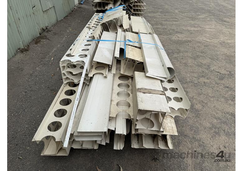 Contingency of  retaining wall form liners