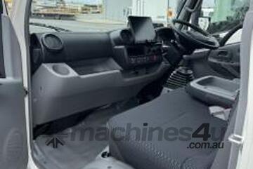 Hino 2025   300 616 616