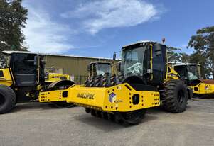 New MULTIPAC 18Tonne Padfoot Roller