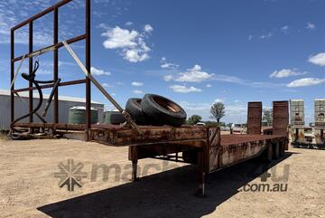 Fruehauf 45ft Step Deck Trailer