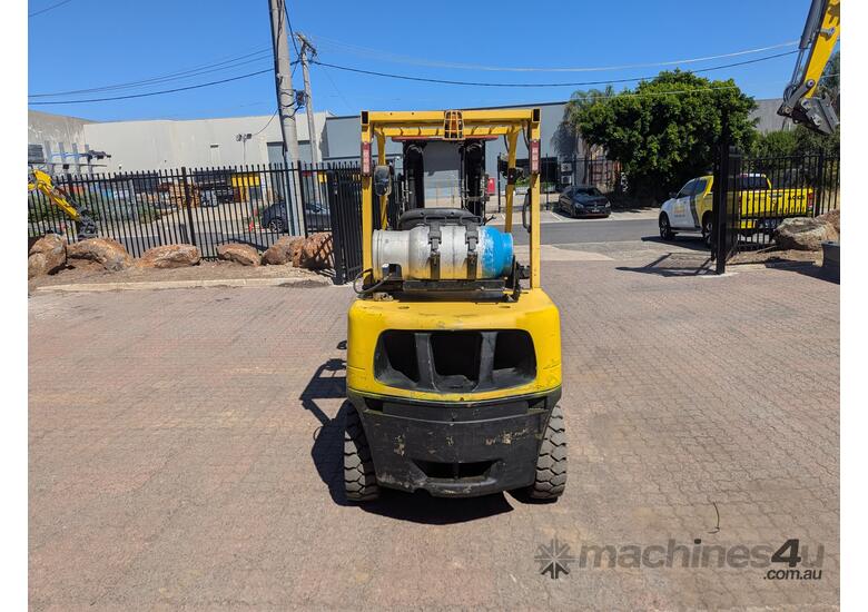 Hyster H3T Forklift image 4