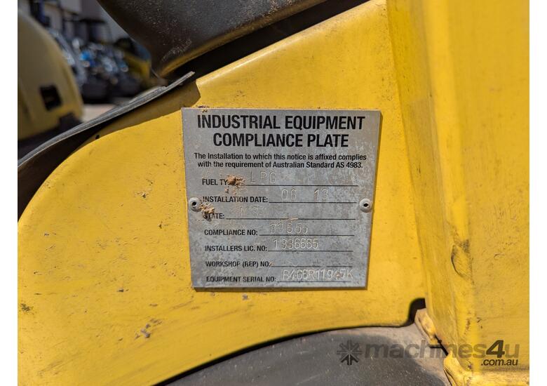 Hyster H3T Forklift image 12