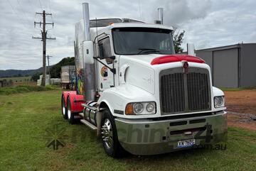 Kenworth   T402