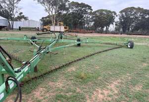 Smale   Prickle Chain