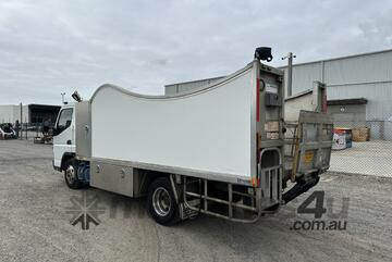 2016 Mitsubishi Fuso Canter 4x2 Service Truck (Ex Lease)