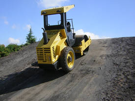 Bomag BW124D-4 T - Single Drum Vibratory Rollers - picture0' - Click to enlarge