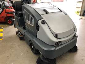 EX Demo Nilfisk CS7000 LPG Sweeper/Scrubber - picture0' - Click to enlarge
