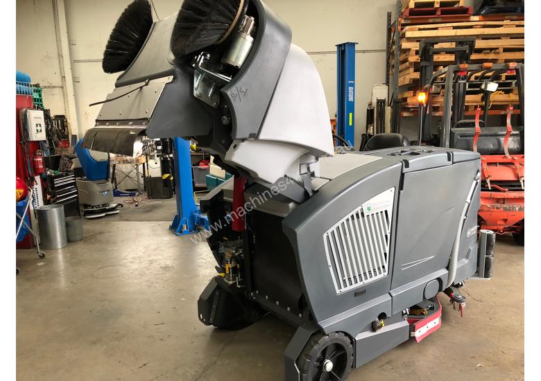 caption EX Demo Nilfisk CS7000 LPG Sweeper/Scrubber