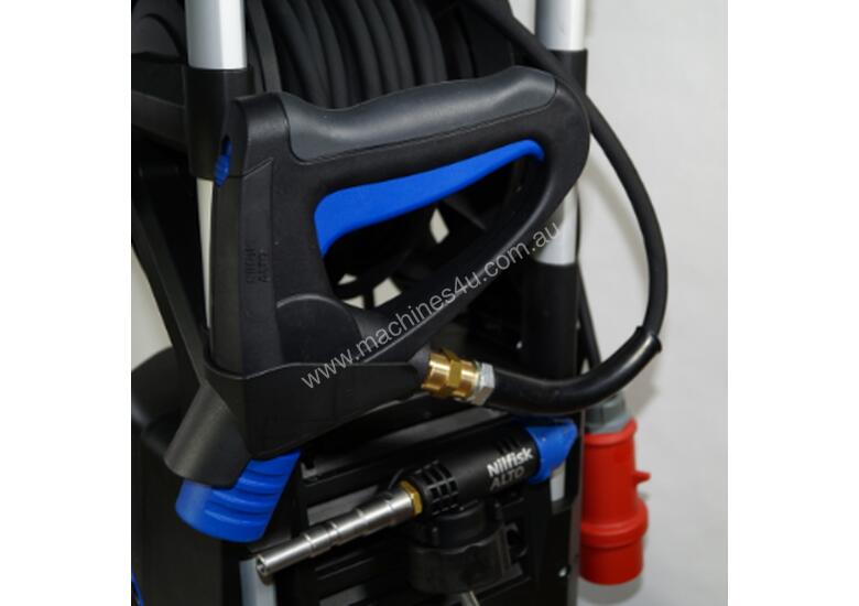 Click to view full size photos New Industrial Gerni Blue Pressure Cleaner MC 4M