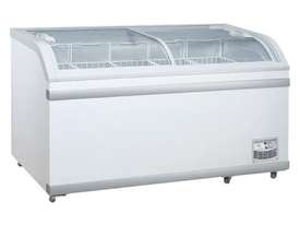F.E.D. WD-700 Curved Glass Chest Freezer - picture0' - Click to enlarge