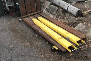   & USED Forks and Fork Slippers