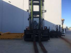 10T Good Condition Counterbalance Forklift - picture0' - Click to enlarge