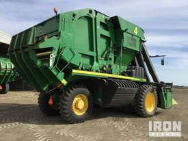 2011 John Deere 7760 Cotton Picker - picture2' - Click to enlarge