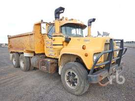 MACK R SERIES Tipper Truck (T/A) - picture0' - Click to enlarge