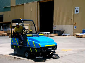 RIDE-ON POWER SWEEPER - picture2' - Click to enlarge