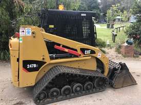 2014 CATERPILLAR 247B3LRC FOR SALE LOW HOURS WITH 5T ALLOY RAMPS AND LEVELLING BAR - picture0' - Click to enlarge