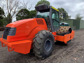 Hamm 3518 Compactor Roller/Compacting - picture2' - Click to enlarge
