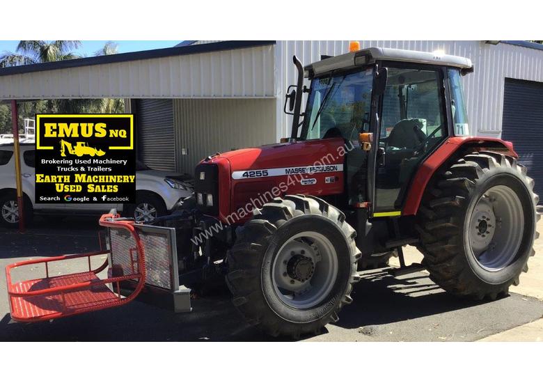 caption 1997 Massey Ferguson 4WD Tractor & Slasher. E.M.U.S. MS480