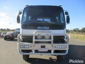 2005 Isuzu FTS750 - picture1' - Click to enlarge