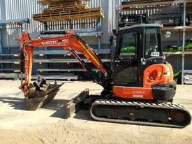 2017 KUBOTA U55-4 EXCAVATOR WITH A/C CABIN AND HYDRAULIC ANGLE DOZER BLADE. 1400 HOURS. - picture0' - Click to enlarge