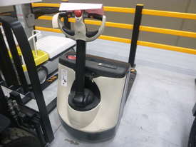 Crown Electric Pallet Mover WP (Perth branch) - picture2' - Click to enlarge