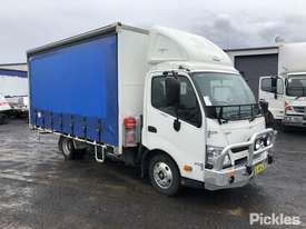 2014 Hino 300 series - picture0' - Click to enlarge