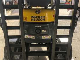 WACKER NEUSON 803 PACKAGE - picture2' - Click to enlarge