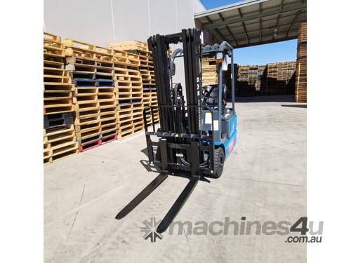 Brand New BYD ECB16 1.6T 3 Wheel Lithium Electric Counterbalance Forklift  * READY FOR DELIVERY *